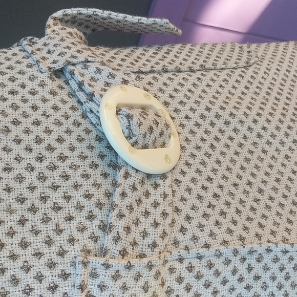 Cute retro looking dress - Picture 4 of 7